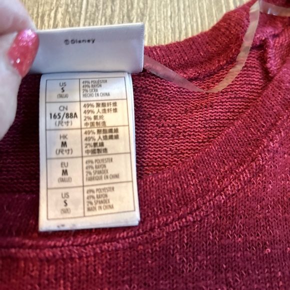 Disney Parks Mickey & Minnie Crewneck lightweight sweater Burgundy Red Sz Small. - Picture 5 of 9